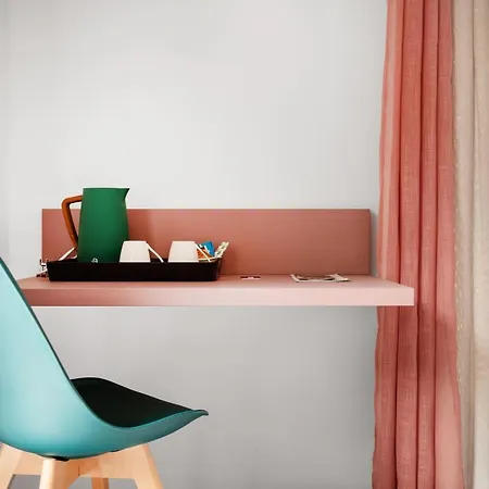 Couette-café Double D House 4*