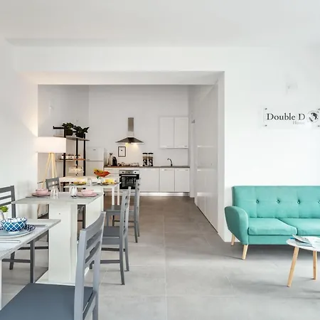 Couette-café Double D House *