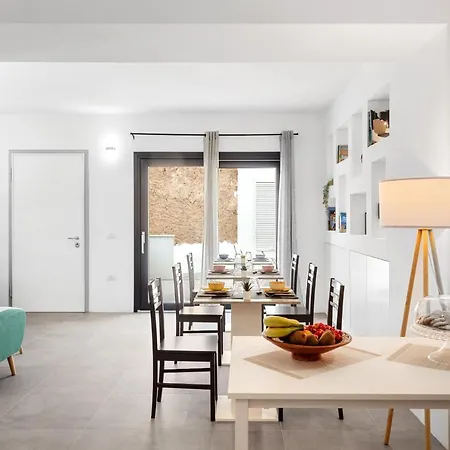 Double D House 4* Olbia