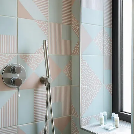 Double D House Bed and Breakfast