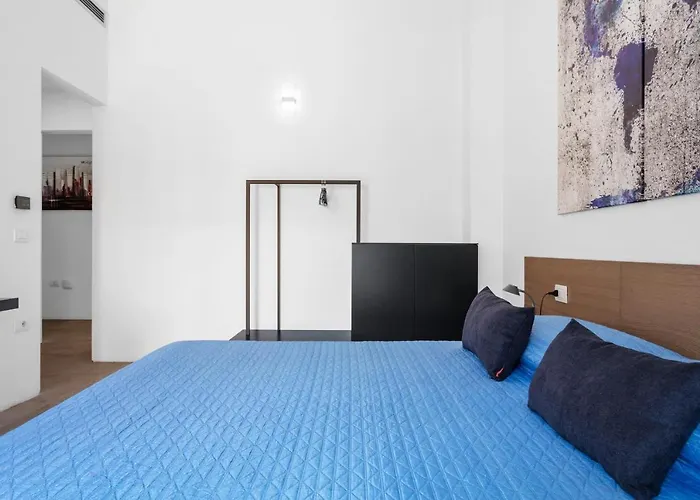 Double D House ベッド・アンド・ブレックファスト オルビア